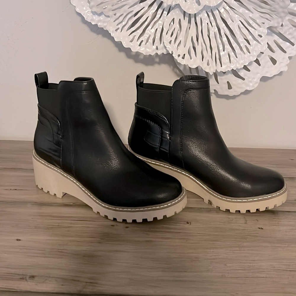 Dolce Vita Reille boot size 7
